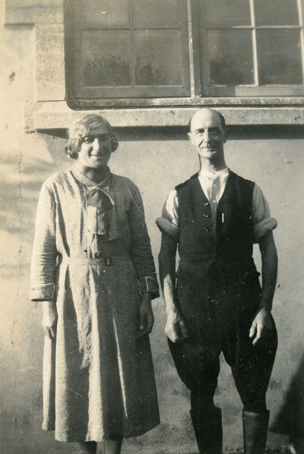 Fig. 9 – Fred Humphris, Mrs. Portman’s chauffeur with wife Bessie c.1945.